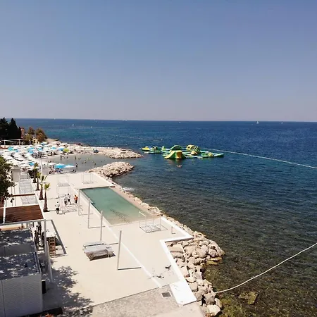Apertments Jenny For Max 8 Pax In Guest house