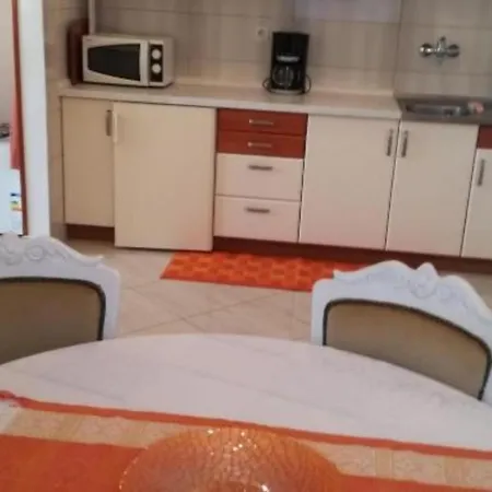 Guest house Apertments Jenny For Max 8 Pax In 4*