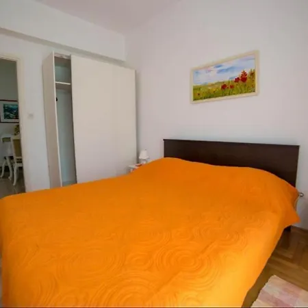 Apertments Jenny For Max 8 Pax In Guest house